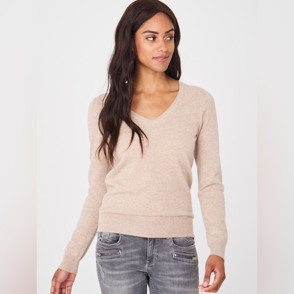 Zara Beige Tan Lightweight Fitted V-Neck Long Sleeve Sweater Small S